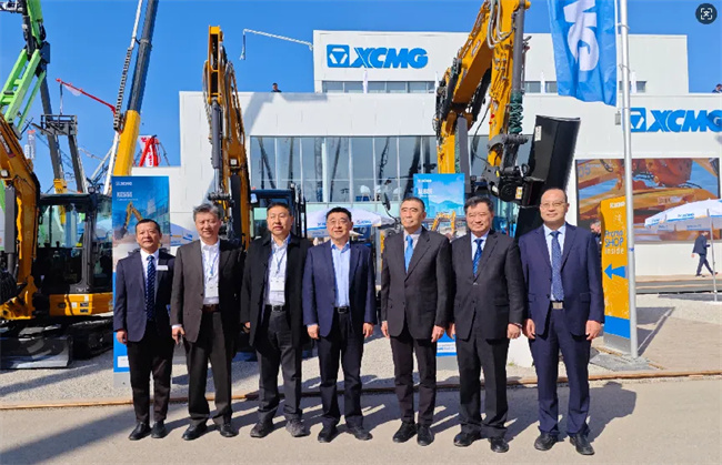 徐念沙会长到bauma 2025参观调研